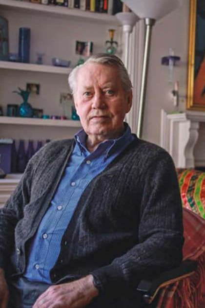 Charles Feeney, el multimillonario que regaló su fortuna de 8.000 millones de dólares en vida y se quedó sin nada